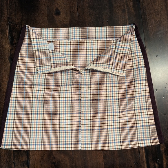 Plaid mini skirt - Picture 2 of 9
